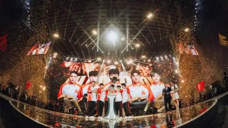 英雄联盟职业赛事中单与打野联动逻辑